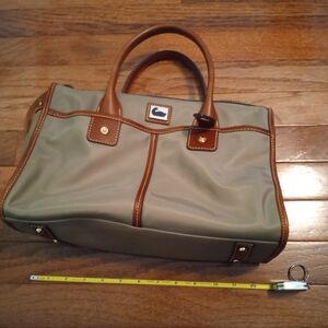Dooney xnd Bourke Wayfarer handbag